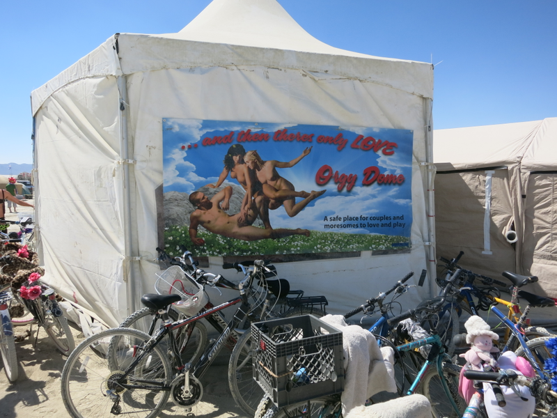 Illustration for article titled It was the biggest Burning Man ever, and this is what I saw there